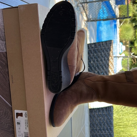 UGG Edelman Cuff Wedge Waterproof Boots - Picture 9 of 10